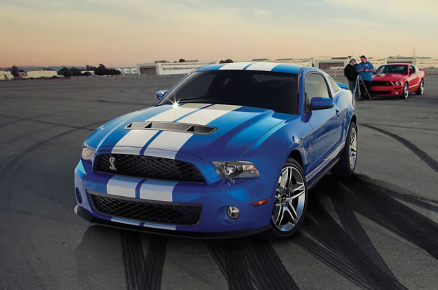 2012Shelby_GT500_main