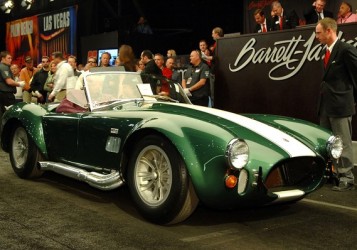 1967ShelbyCobra427_Green_WhiteStripes