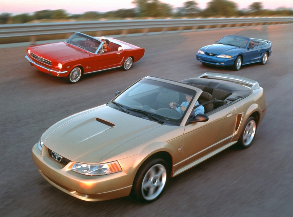 1999_1994_1965_Mustang_convertibles_neg_CN329001-220