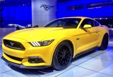 Yellow2015Mustang-NAIAS