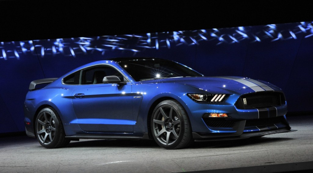 ShelbyGT350R_track_Mustang (10)