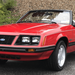 1983 ford mustang GLX
