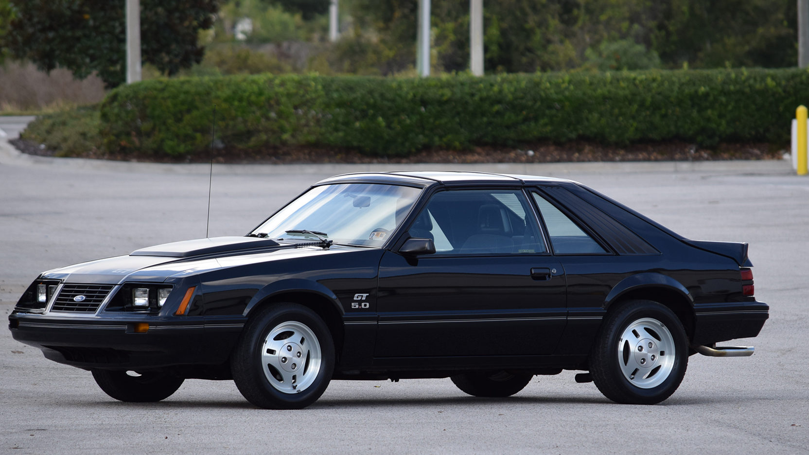 1983 ford mustang Gt