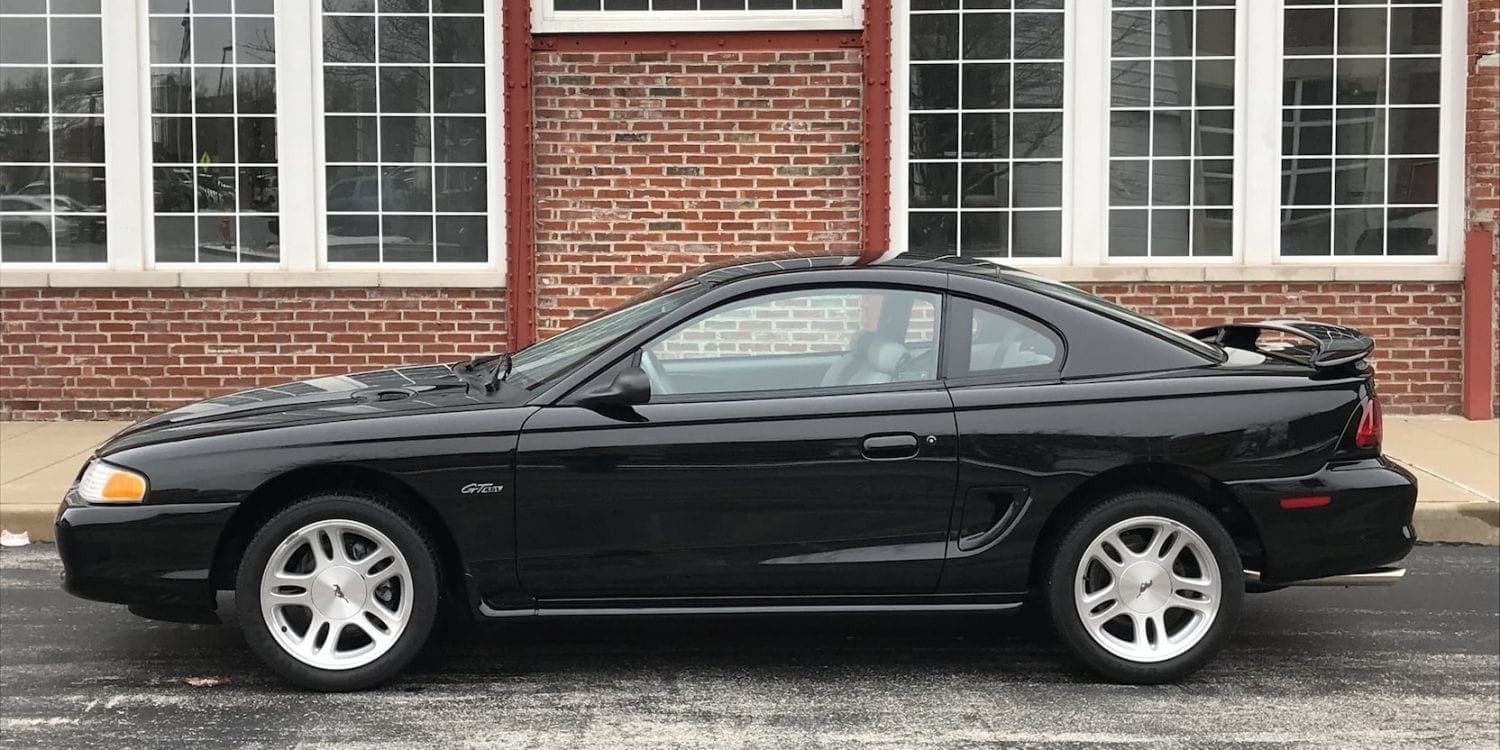 1998 Ford Mustang In Depth