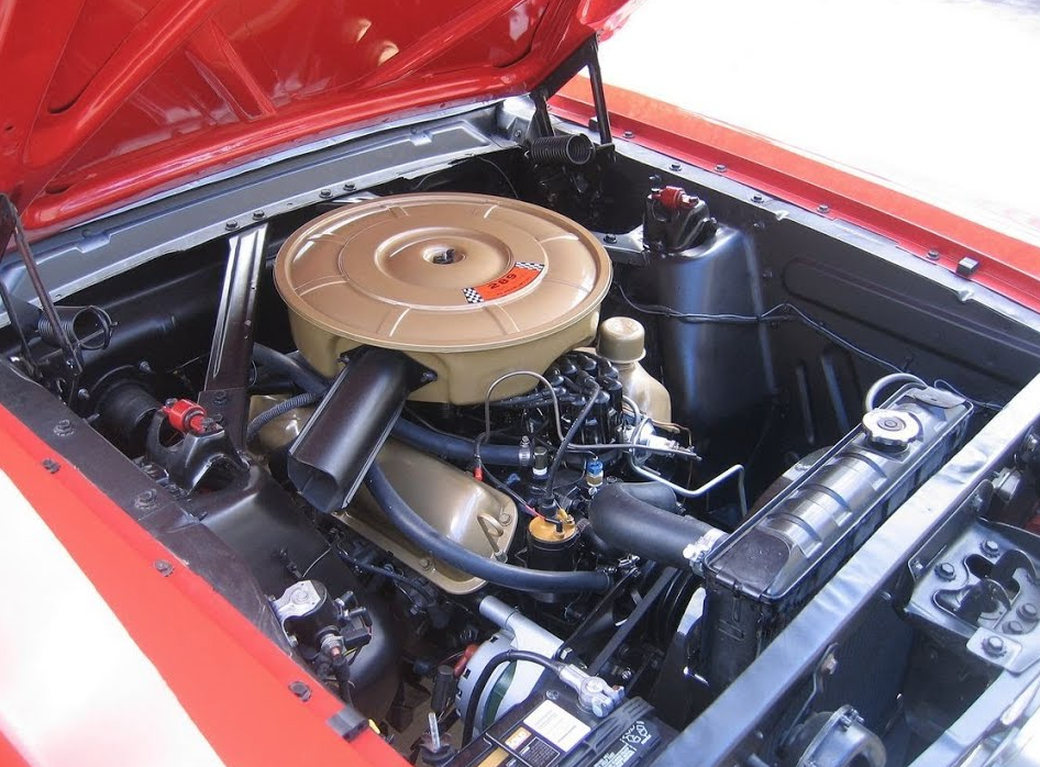 Moteur Ford Mustang V8 K-code 1965 1/3 à monter