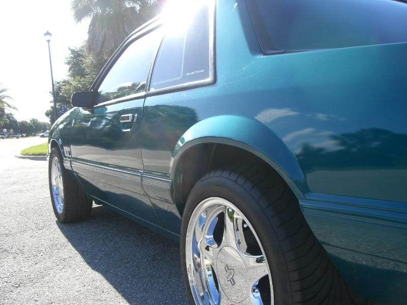 Bright Green (Calypso) 1992 Ford Mustang