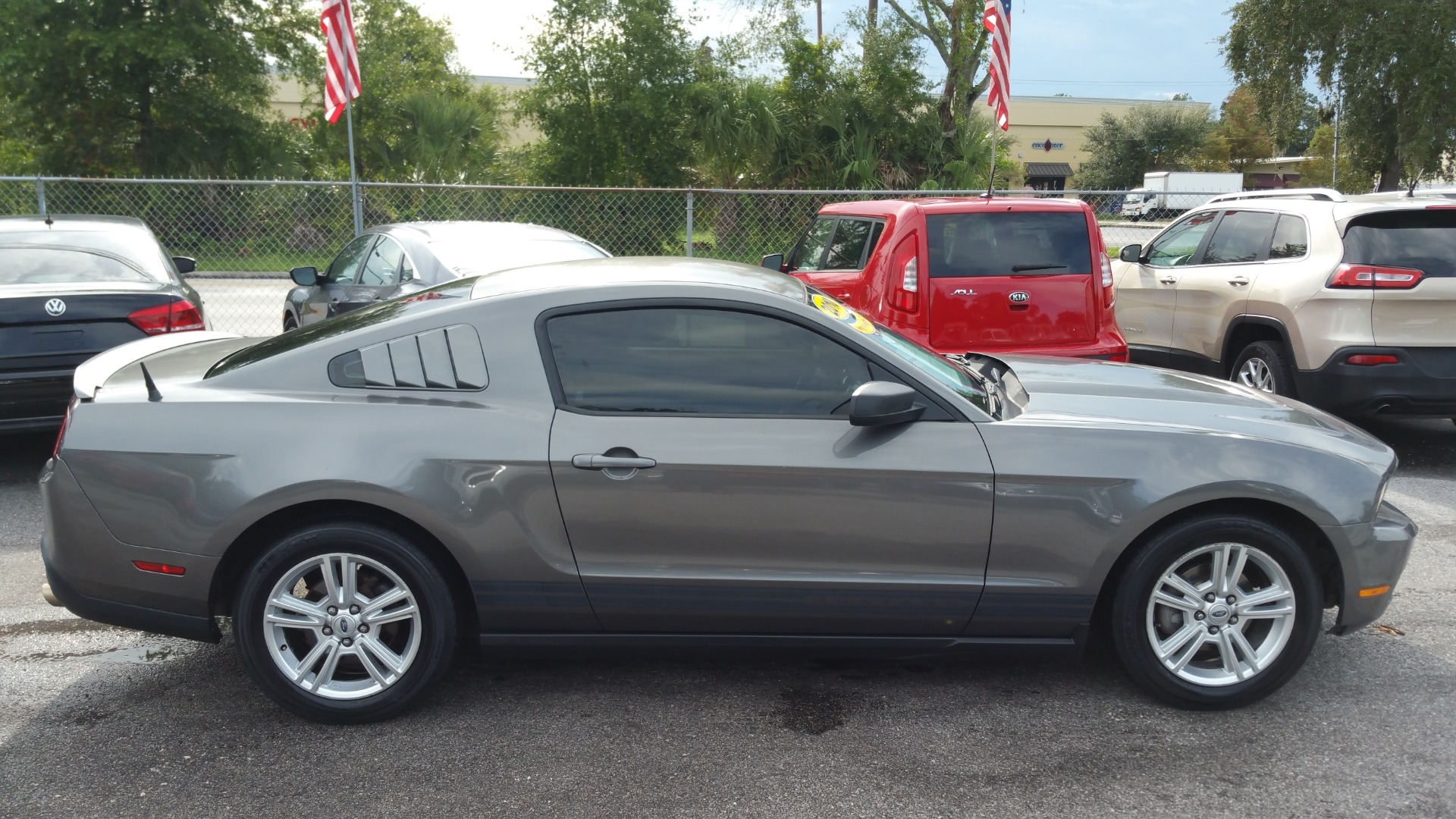 Sterling Gray 2010 Ford Mustang