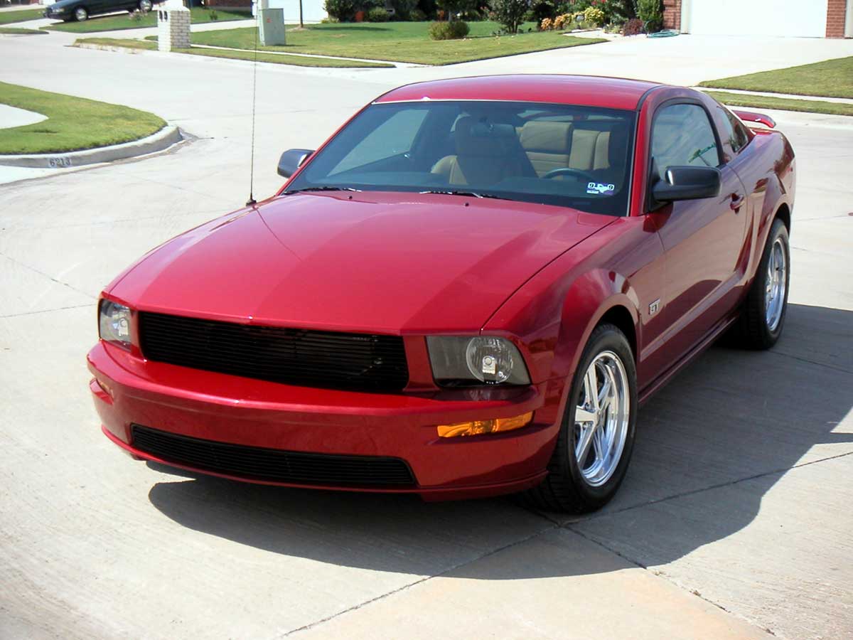 Dark Candy Apple Red 2009 Ford Mustang