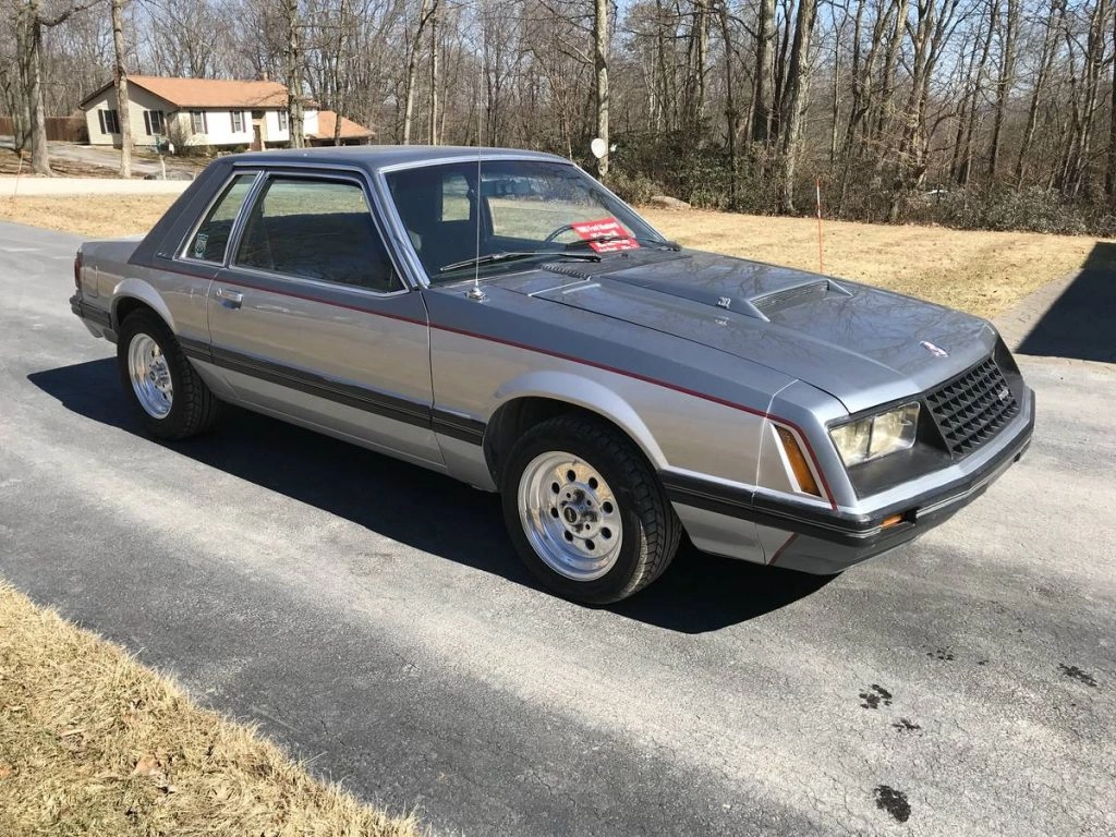 Medium Gray 1980 Ford Mustang