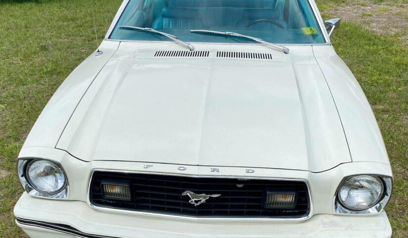 White 1978 Ford Mustang