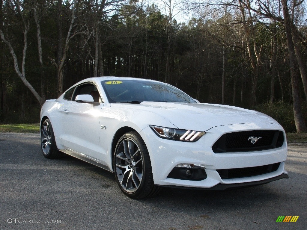 Oxford White 2016 Ford Mustang