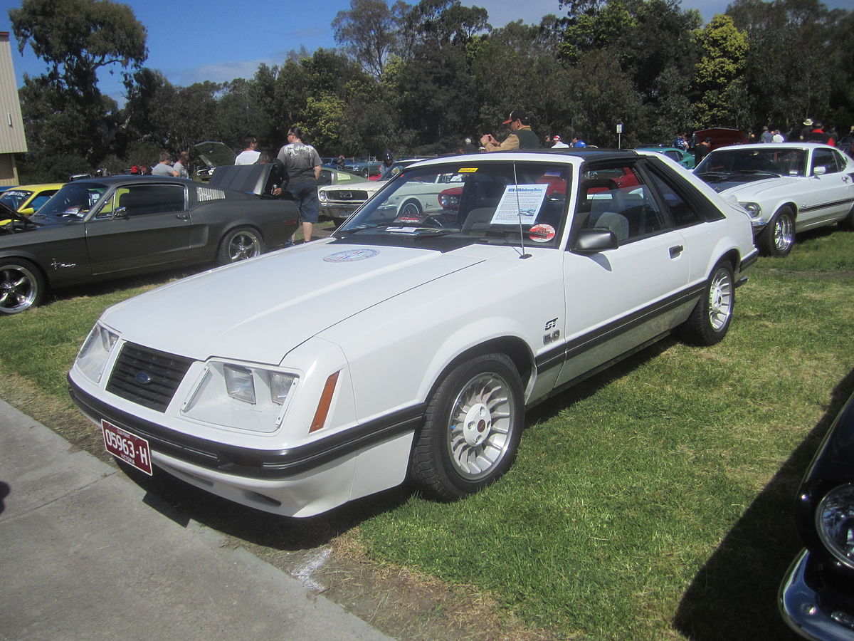 Oxford White 1984 Ford Mustang