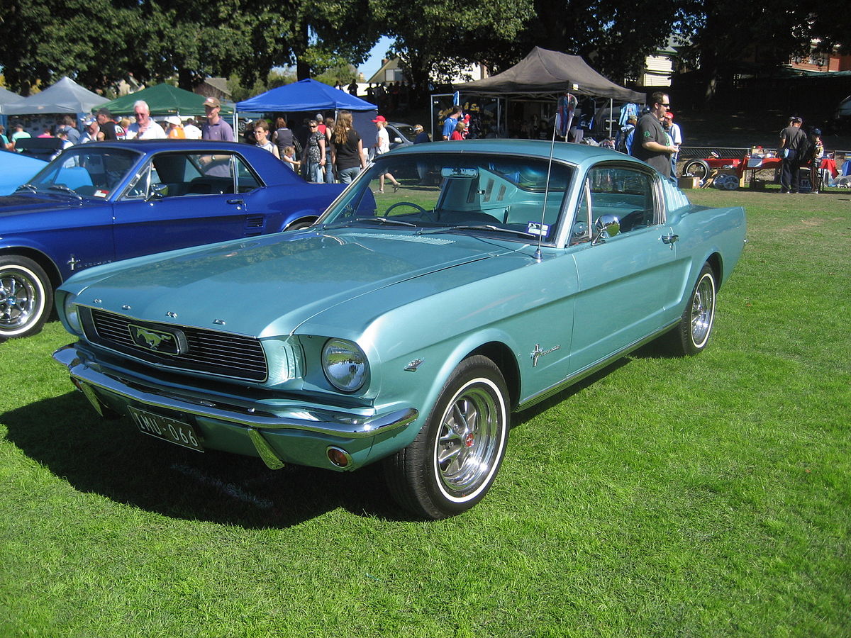 Tahoe Turquoise 1966 Ford Mustang