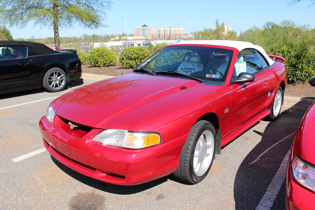 Rio Red 1995 Ford Mustang