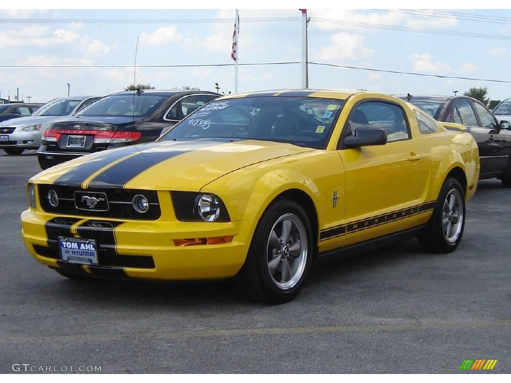 Screaming Yellow 2006 Ford Mustang