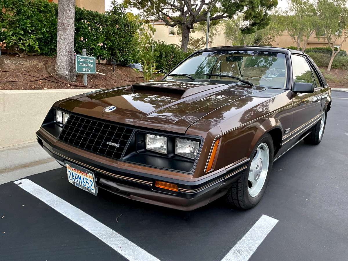 Dark Curry Brown 1982 Ford Mustang