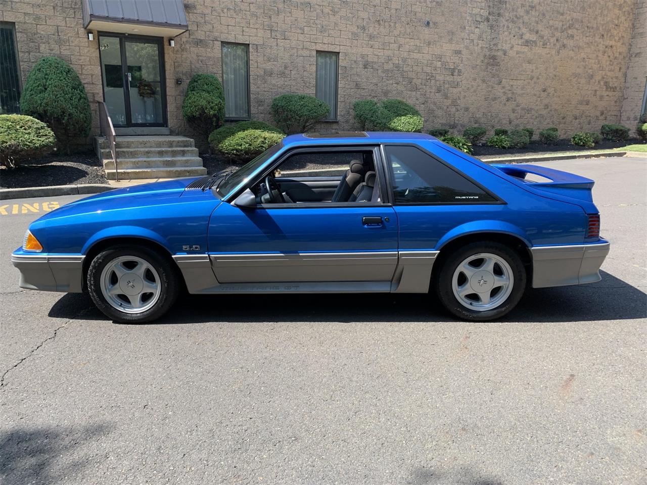 Royal Blue 1993 Ford Mustang