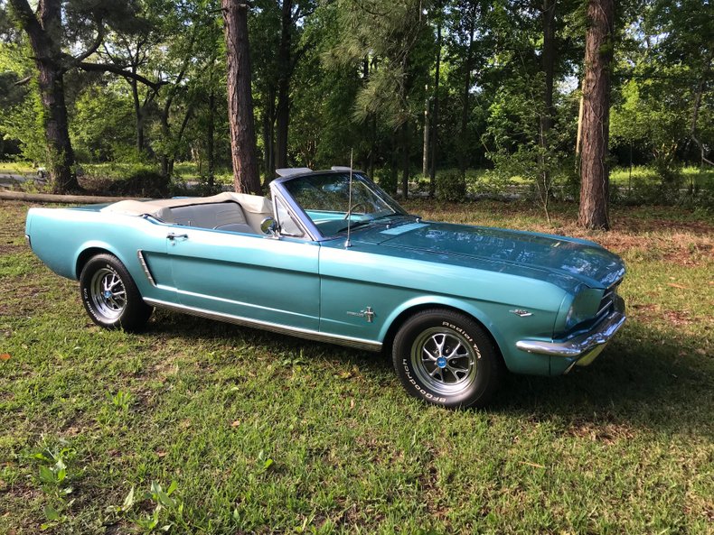 Tropical Turquoise 1965 Ford Mustang