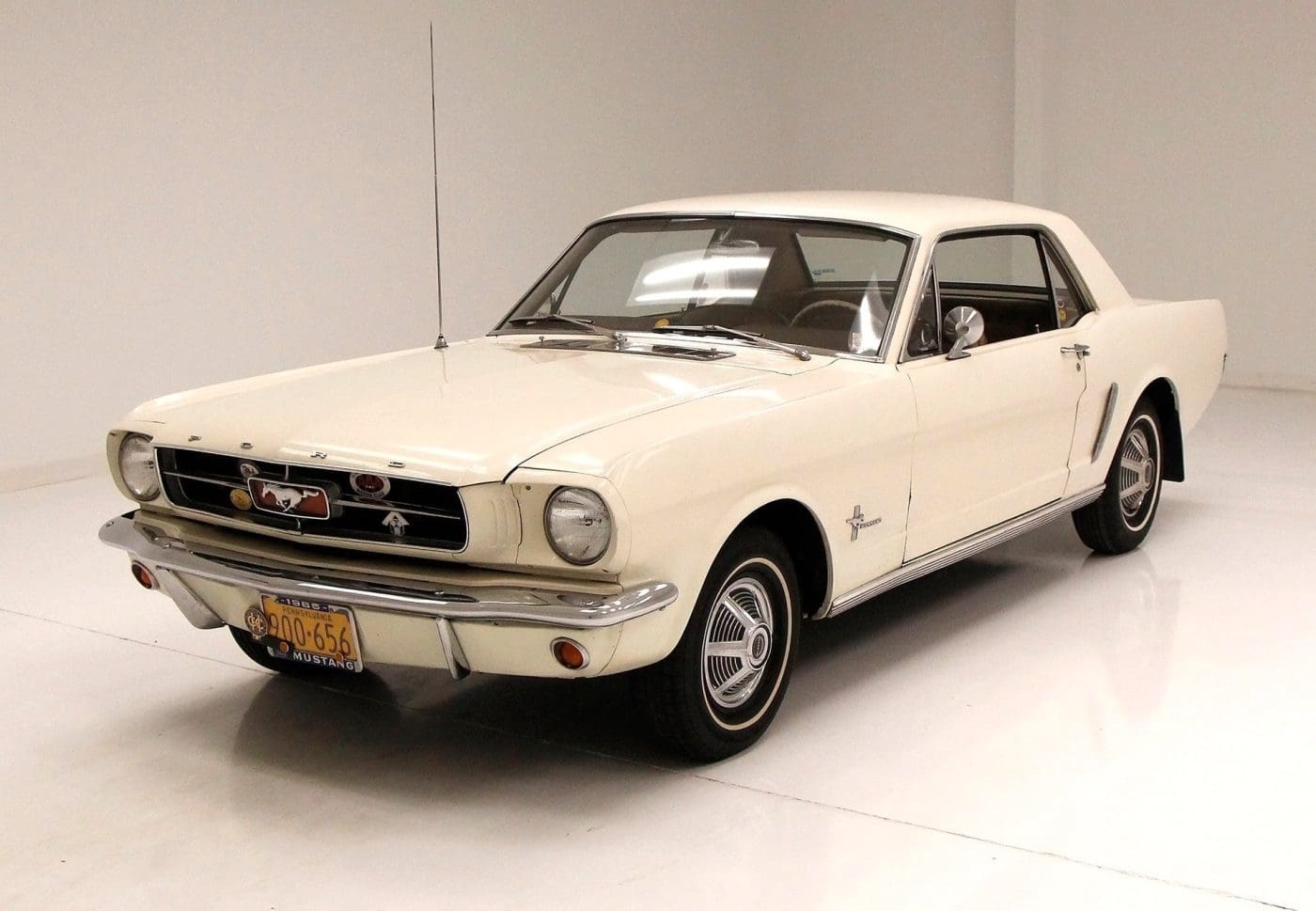 Wimbledon White 1965 Ford Mustang