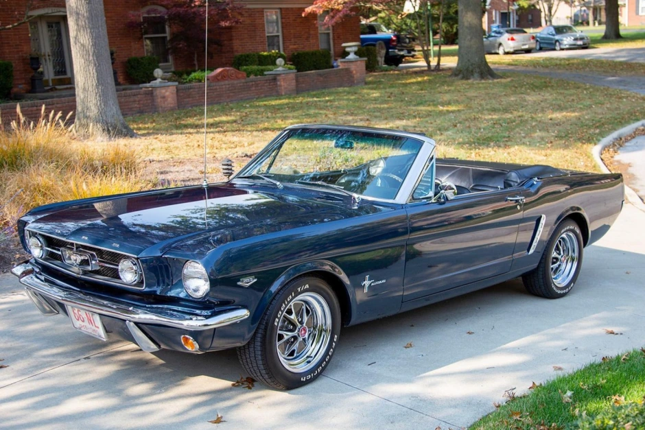 Tropical Turquoise 1965 Ford Mustang