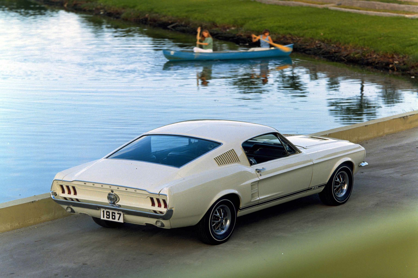 Wimbledon White 1967 Ford Mustang