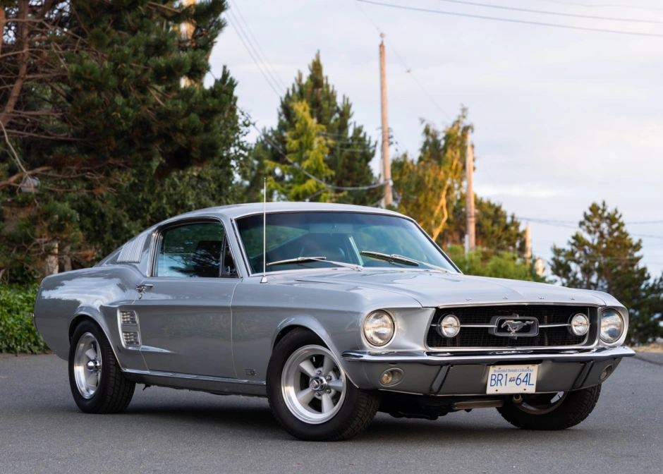 Silver Frost 1967 Ford Mustang