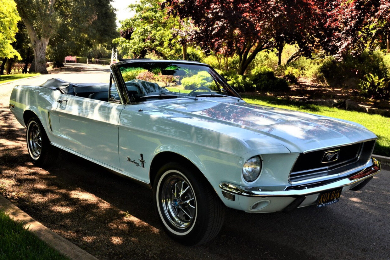 Diamond Blue 1968 Ford Mustang