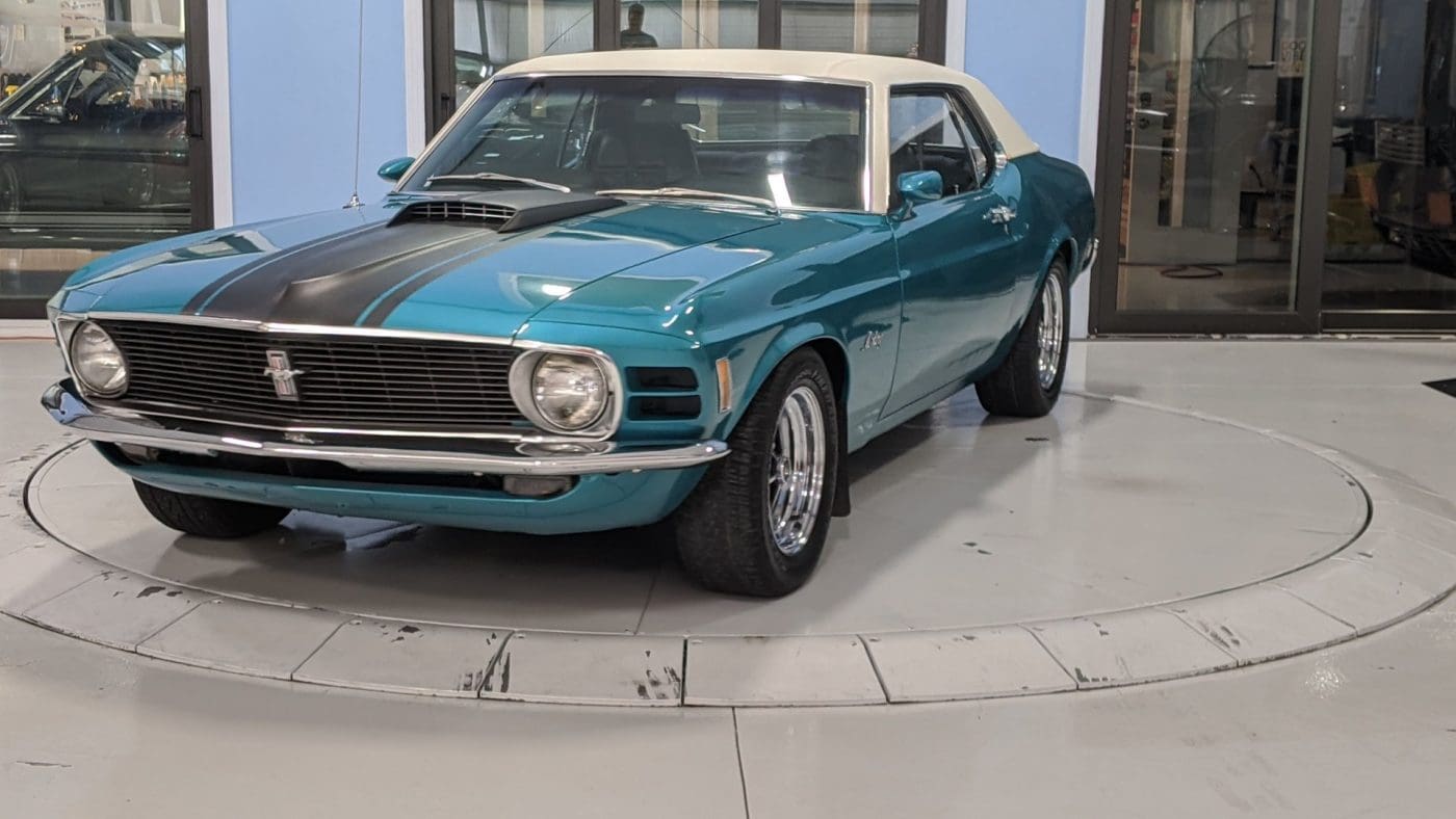 Gulfstream Aqua 1970 Ford Mustang