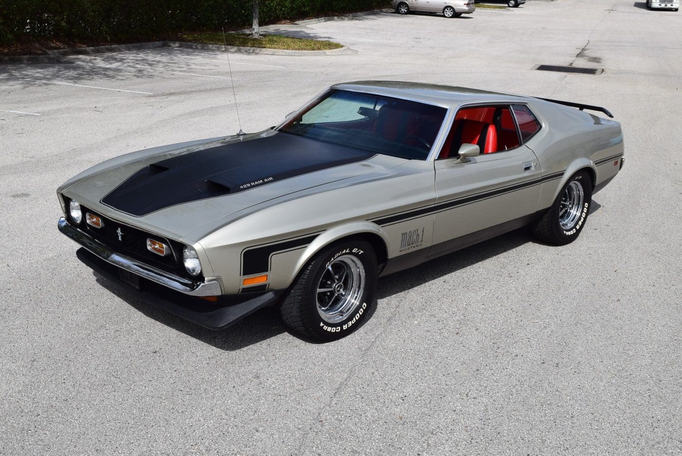 Light Pewter 1971 Ford Mustang