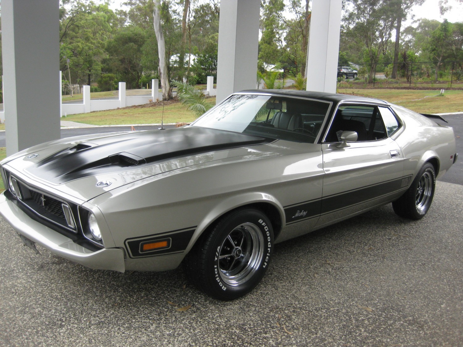 Light Pewter 1972 Ford Mustang