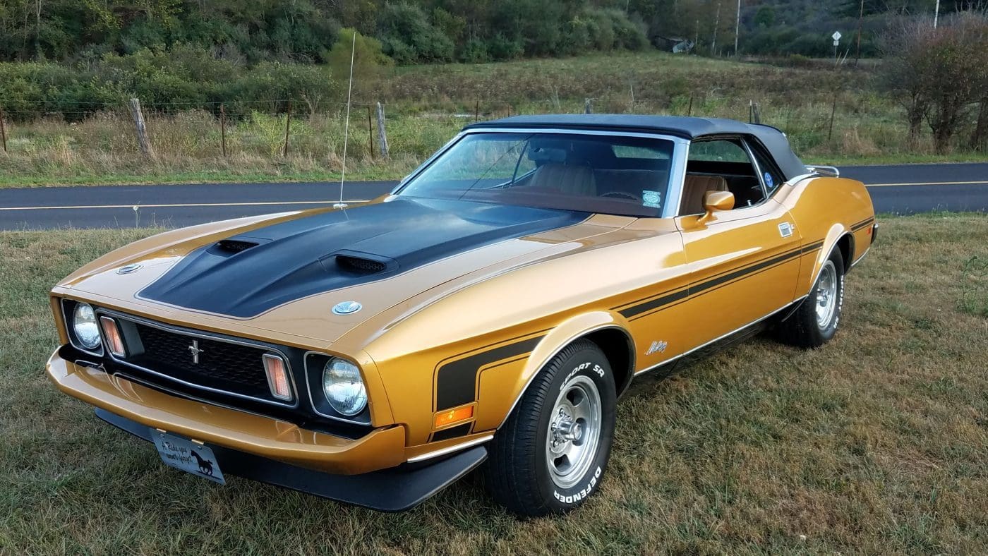 Gold Glow 1973 Ford Mustang