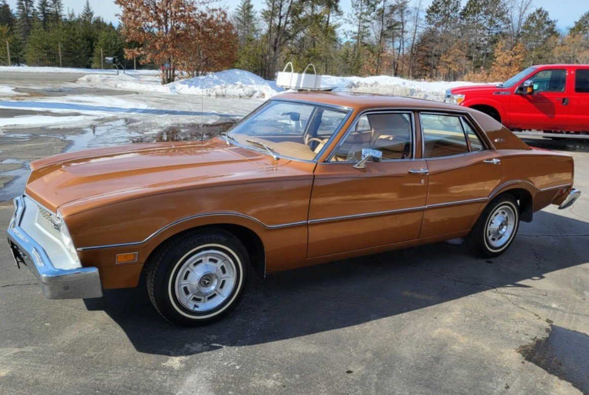 Saddle Bronze 1974 Ford Mustang