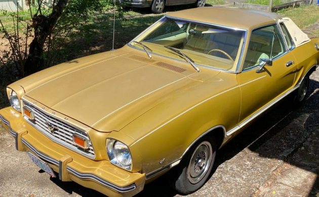 Medium Gold 1976 Ford Mustang
