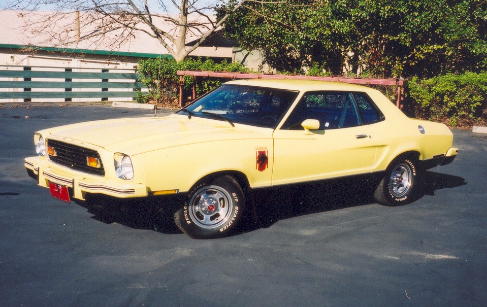 1976 Mustang Colors