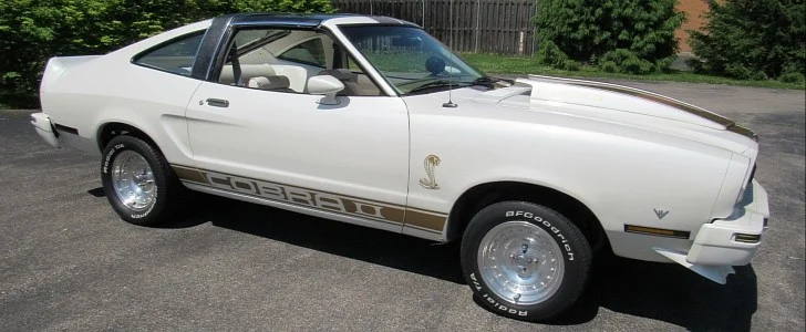 White 1978 Ford Mustang
