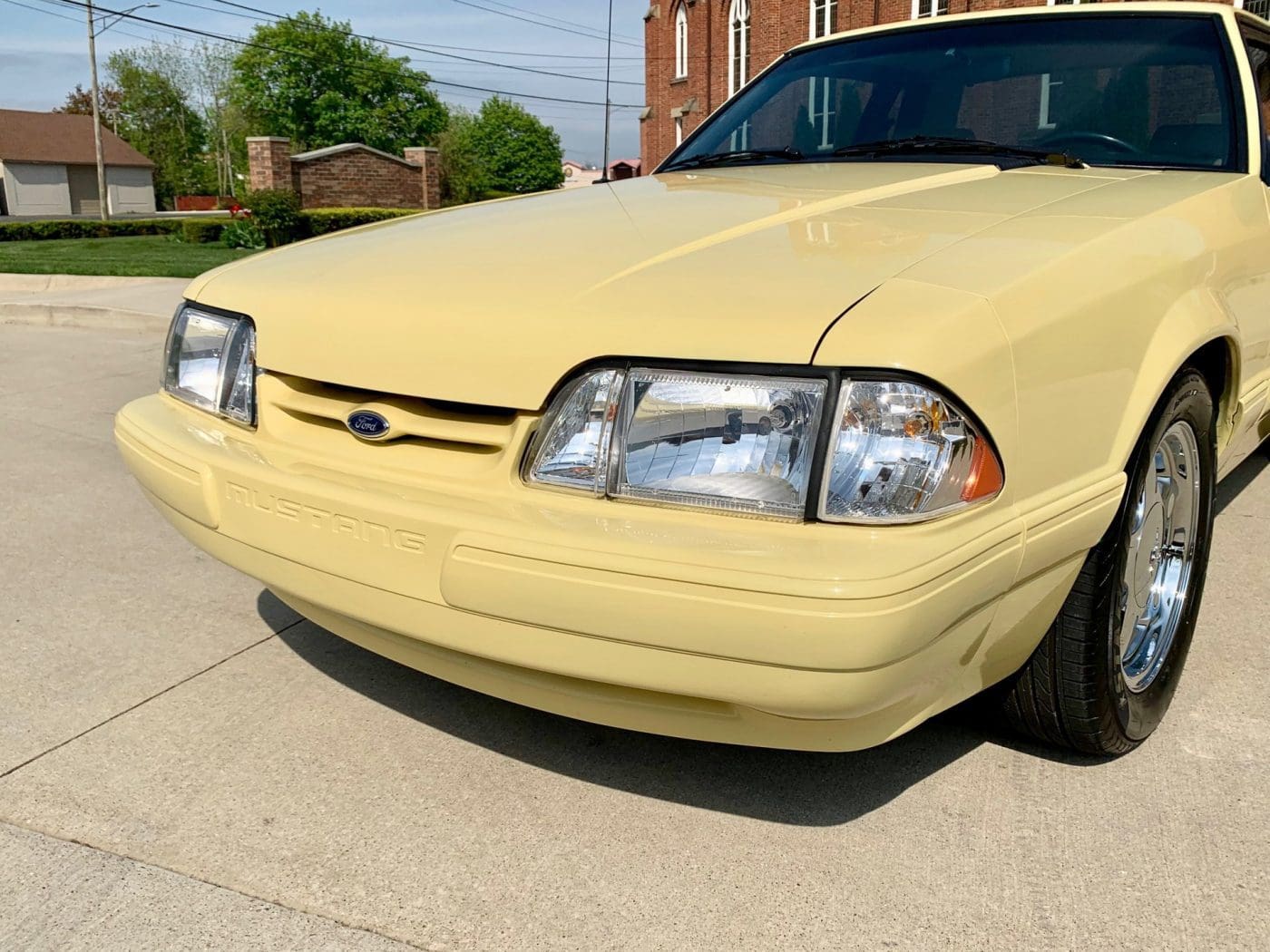 Mimosa Yellow 1988 Ford Mustang