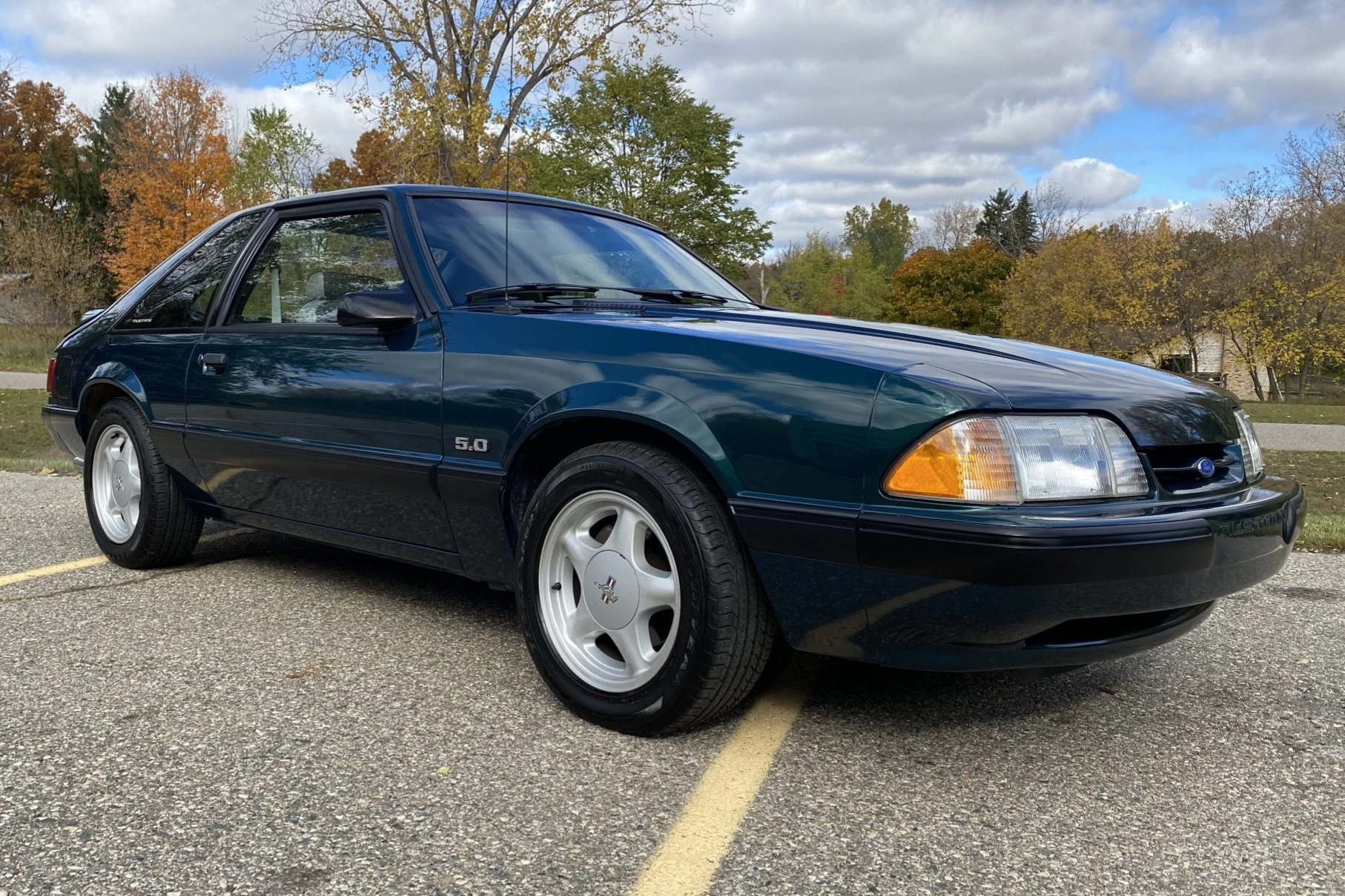Light Crystal Blue 1991 Ford Mustang