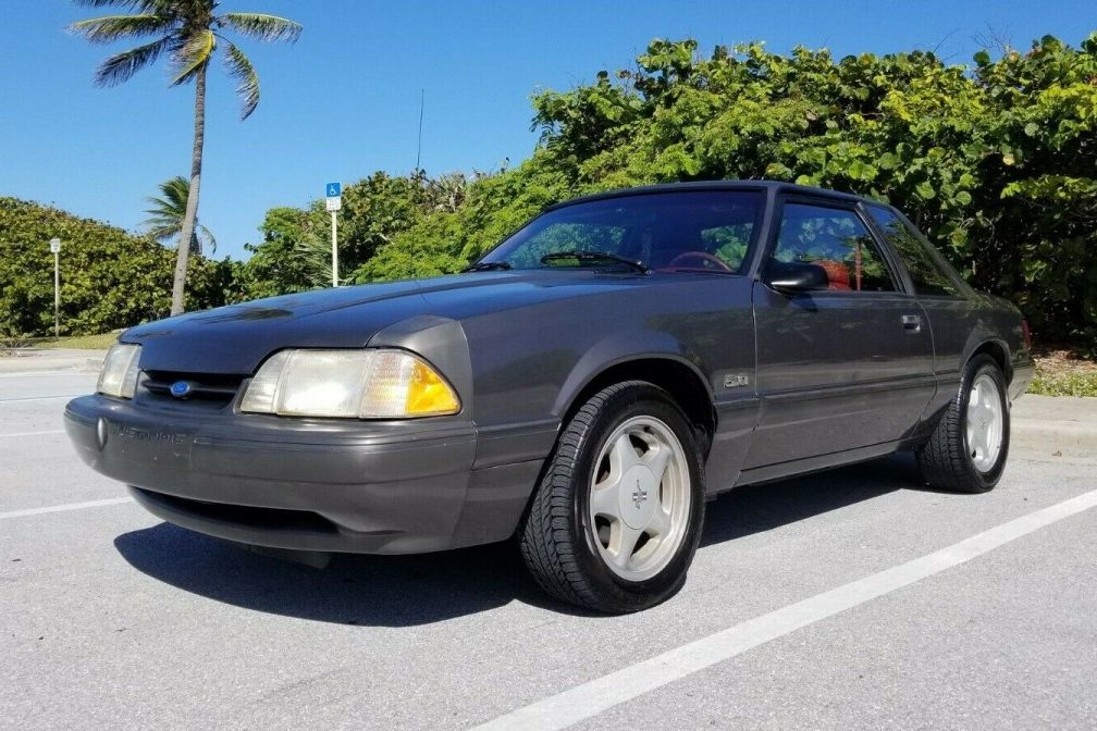 Medium Titanium 1991 Ford Mustang