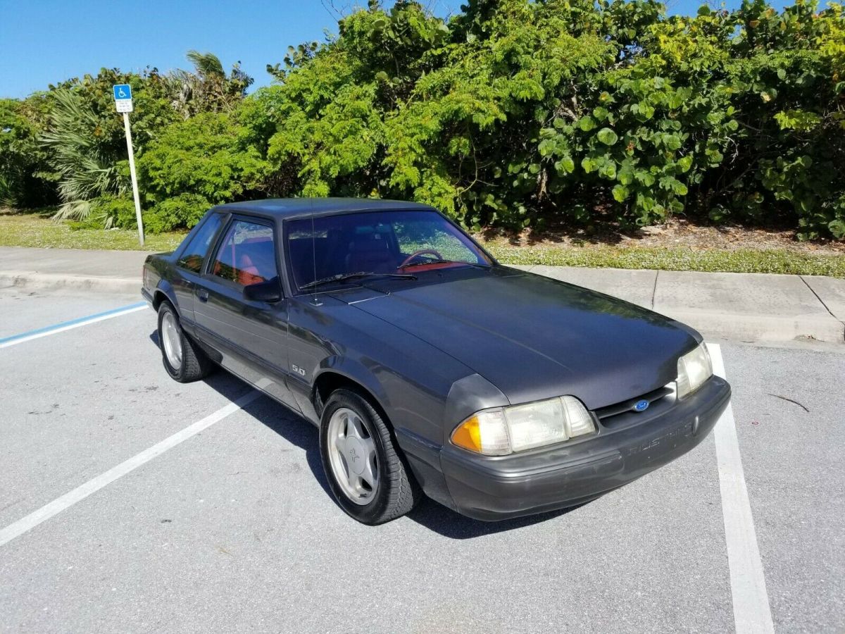 Medium Titanium 1992 Ford Mustang