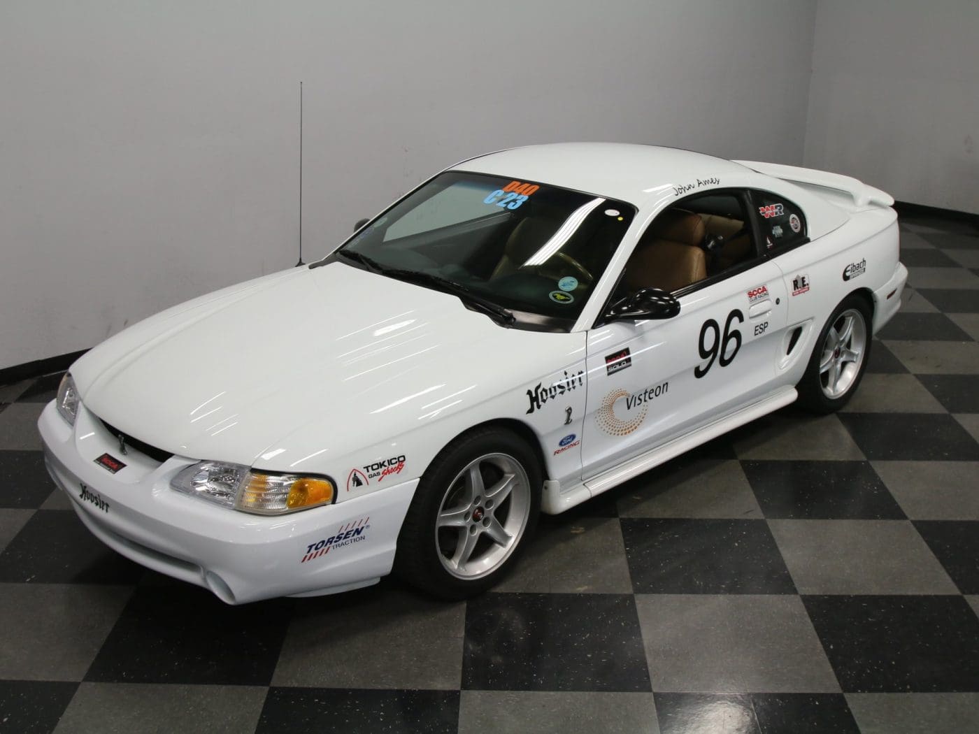 Crystal White 1995 Ford Mustang