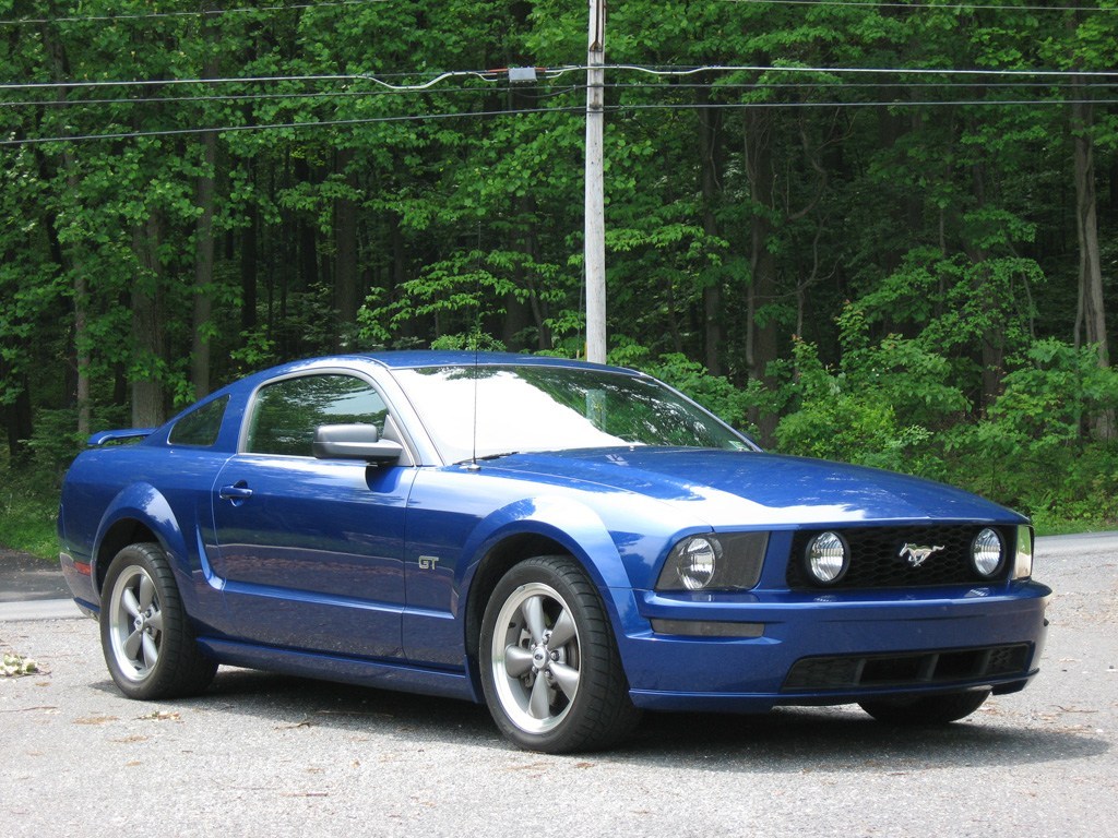 Sonic Blue 2005 Ford Mustang