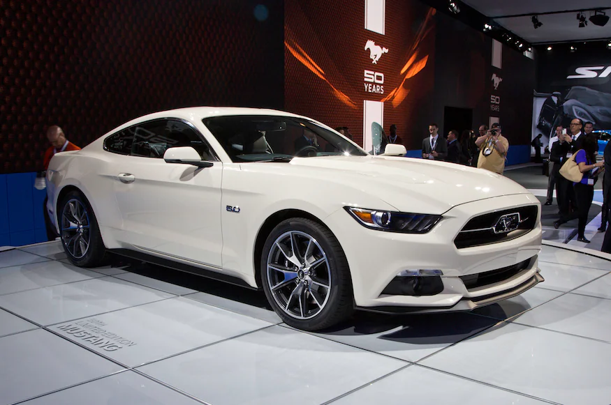 Wimbledon White 2015 Ford Mustang