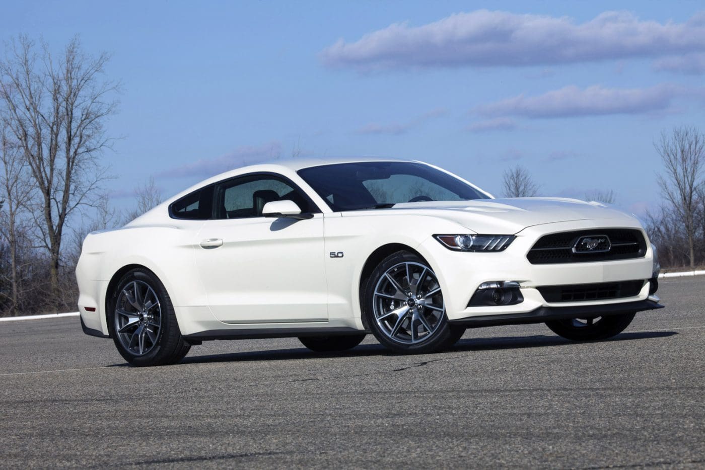 Wimbledon White 2015 Ford Mustang