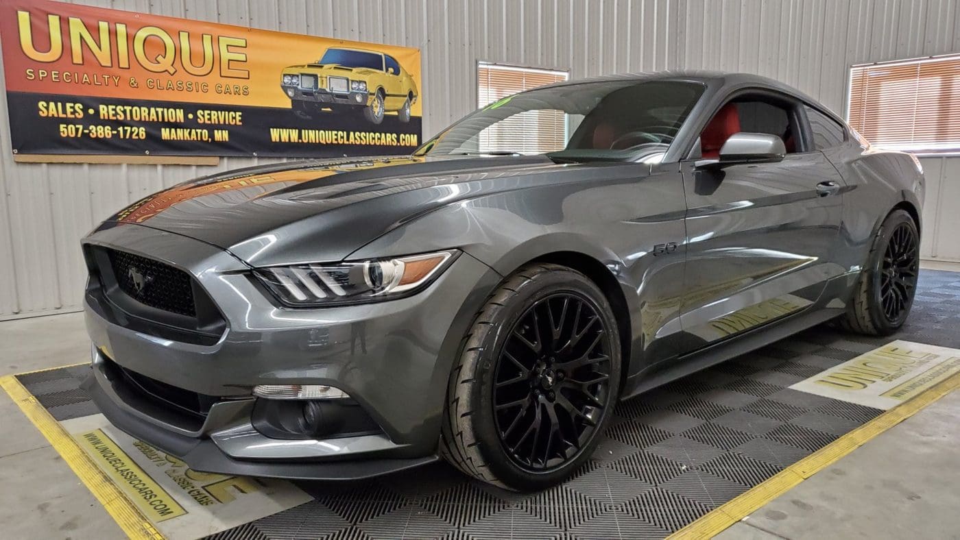 Ingot Silver 2016 Ford Mustang