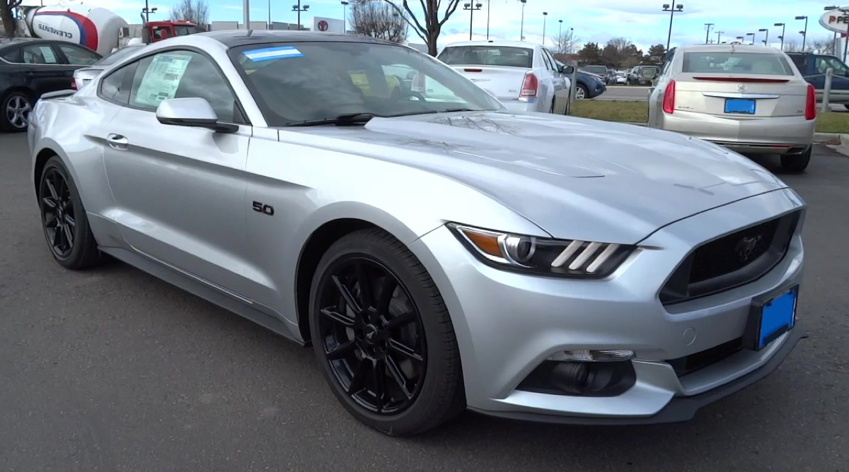 Ingot Silver 2016 Ford Mustang