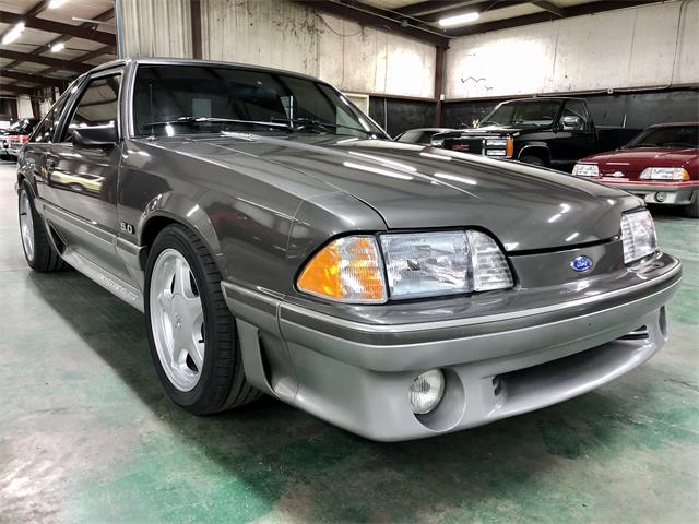 Dark Titanium 1990 Ford Mustang