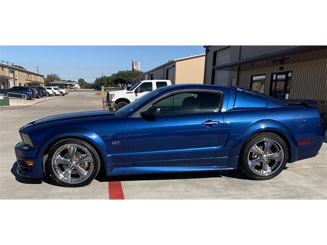 Vista Blue 2006 Ford Mustang