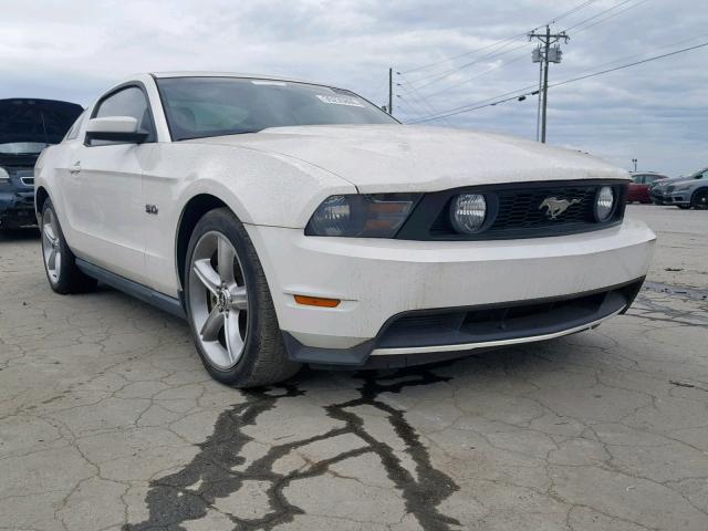 Performance White 2012 Ford Mustang