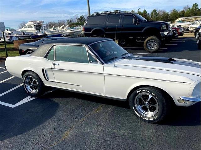 Wimbledon White 1968 Ford Mustang