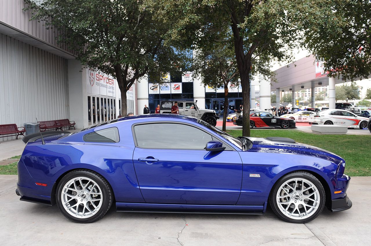 Deep Impact Blue 2013 Ford Mustang